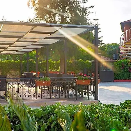 Mediterranean Breeze Hotel 4*